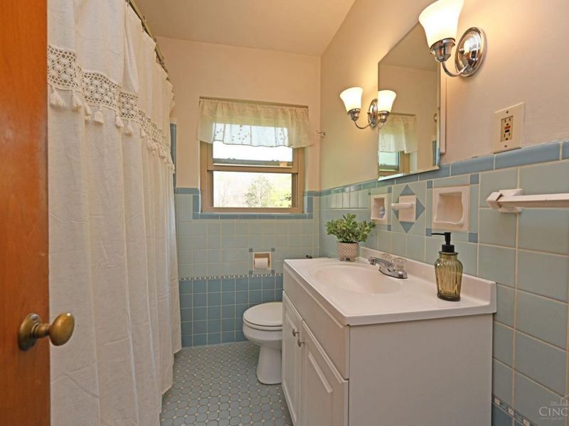 3648 Mt Carmel Road, Anderson Twp, OH 45244 Photo 12