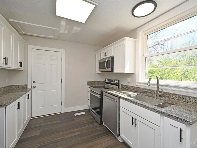 962 Mansion Avenue, Cincinnati, OH 45205 Photo 11