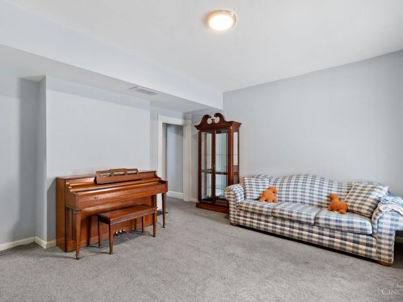 106 Township Avenue, Elmwood Place, OH 45216 Photo 5