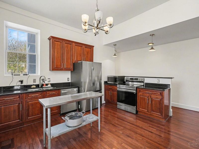 2279 Loth Street, Cincinnati, OH 45219 Photo 10