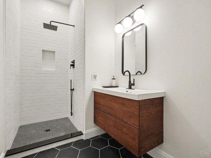 2279 Loth Street, Cincinnati, OH 45219 Photo 18