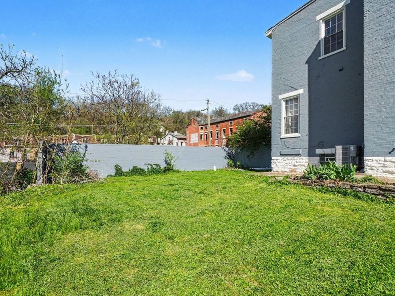 2279 Loth Street, Cincinnati, OH 45219 Photo 22