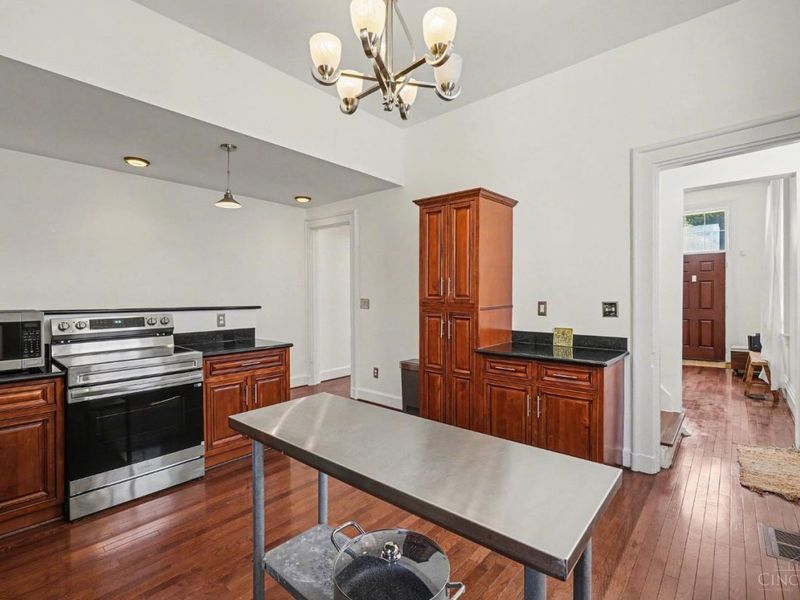 2279 Loth Street, Cincinnati, OH 45219 Photo 8