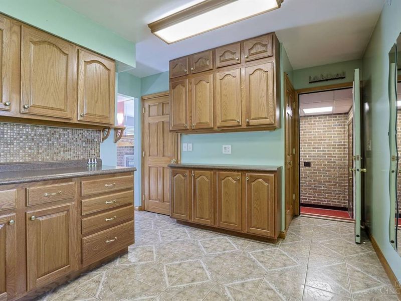 8969 Harrison Pike, Cleves, OH 45002 Photo 13