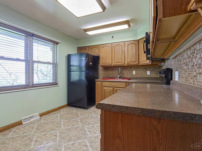 8969 Harrison Pike, Cleves, OH 45002 Photo 14