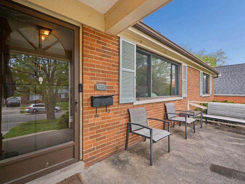 5577 Sunnywoods Lane, Green Township, OH 45239 Photo 4