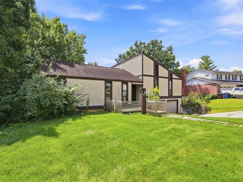 124 Fairborn Drive, Hamilton, OH 45013 Photo 2