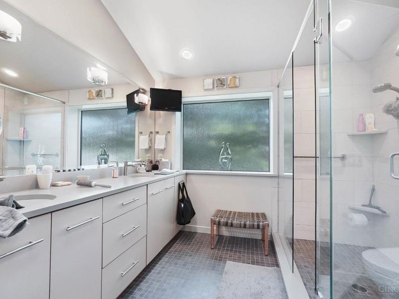 107 Bentwood Court, Blue Ash, OH 45241 Photo 13