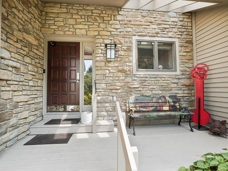 107 Bentwood Court, Blue Ash, OH 45241 Photo 2