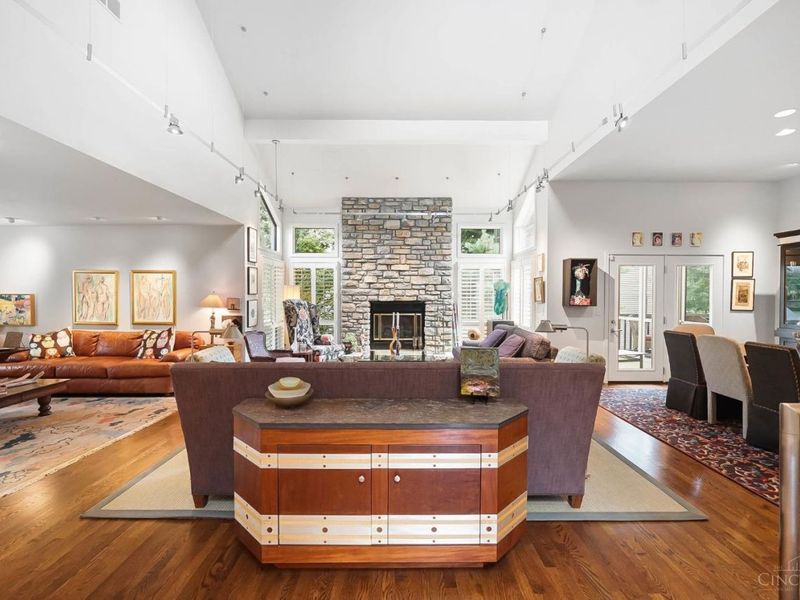 107 Bentwood Court, Blue Ash, OH 45241 Photo 3