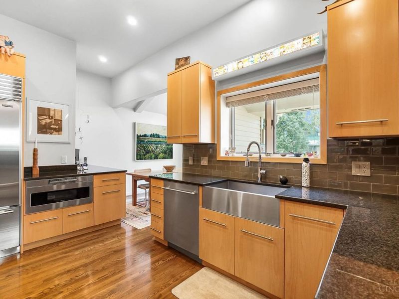 107 Bentwood Court, Blue Ash, OH 45241 Photo 8