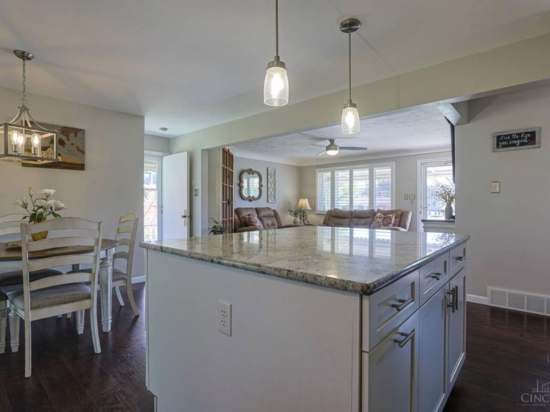 607 Libbejo Drive, Cincinnati, OH 45238 Photo 16