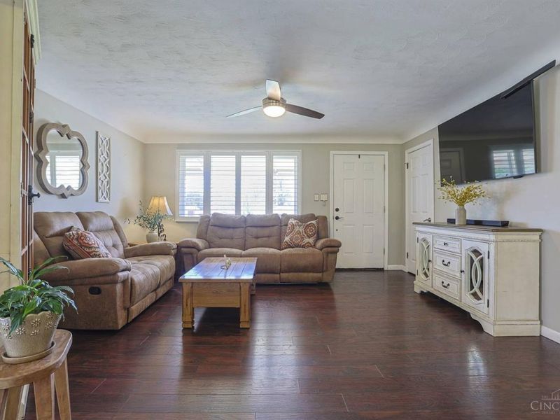 607 Libbejo Drive, Cincinnati, OH 45238 Photo 5