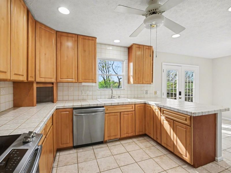 224 Sebastian Court, Delhi Twp, OH 45238 Photo 9