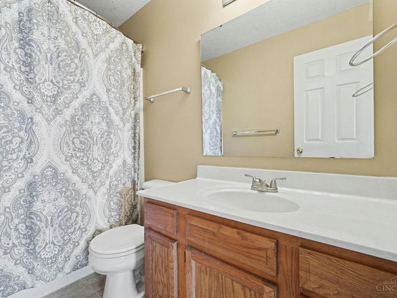 6492 Abingdon Hall, Hamilton Twp, OH 45152 Photo 12