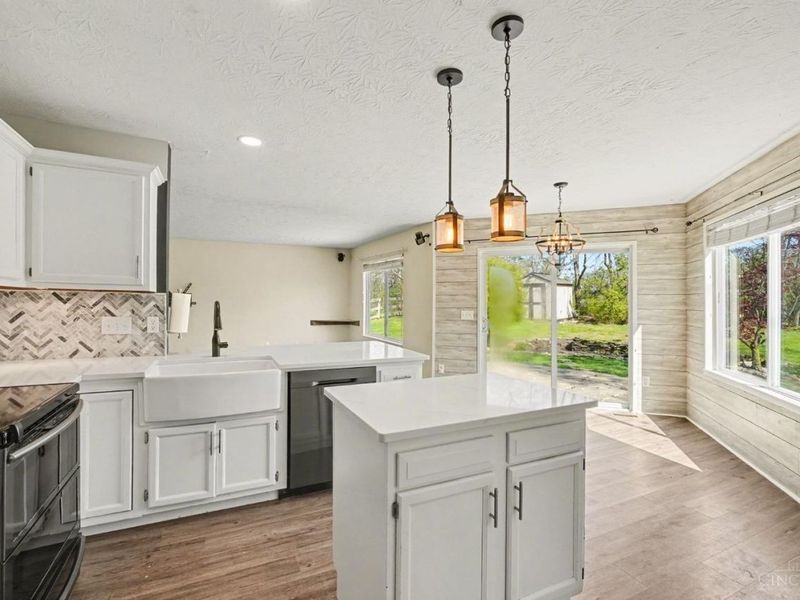 6492 Abingdon Hall, Hamilton Twp, OH 45152 Photo 7