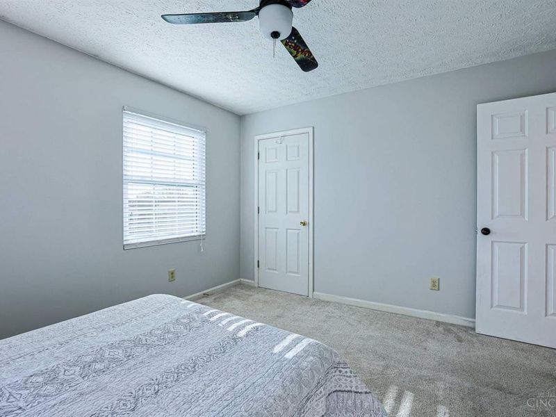 615 Saint James Place, Trenton, OH 45067 Photo 21