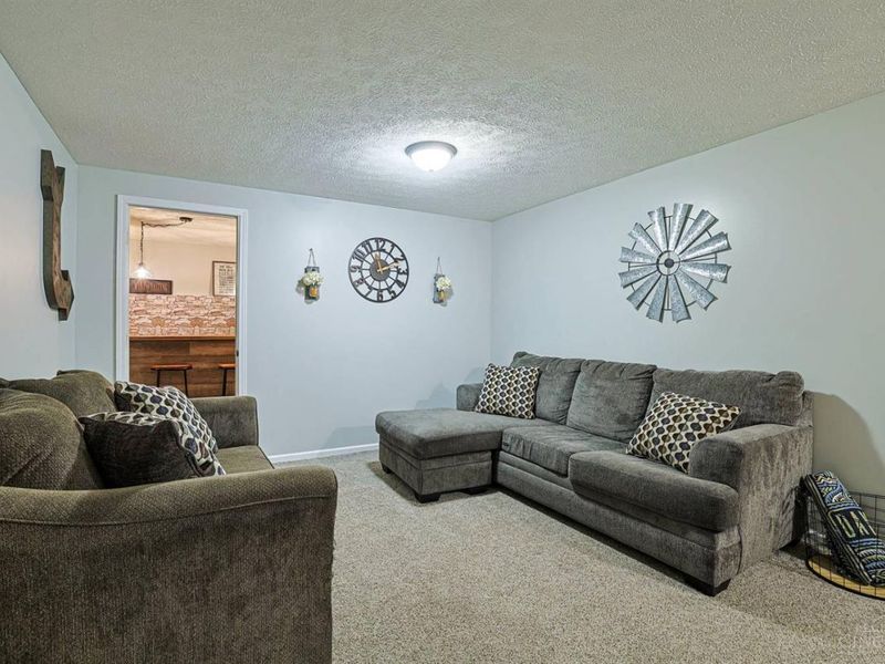 615 Saint James Place, Trenton, OH 45067 Photo 25