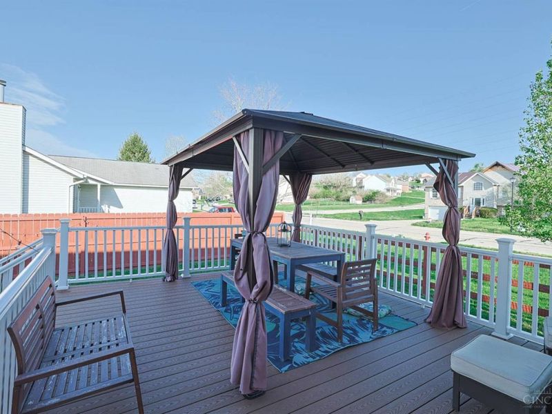 615 Saint James Place, Trenton, OH 45067 Photo 32