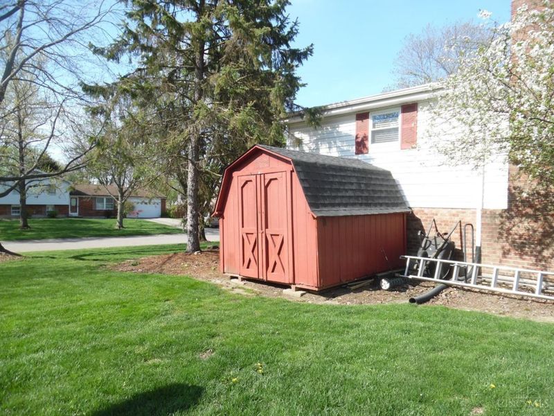 8050 Happiness Way, West Chester, OH 45069 Photo 31