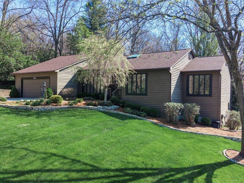 9306 Bluewing Terrace, Blue Ash, OH 45236 Photo 2