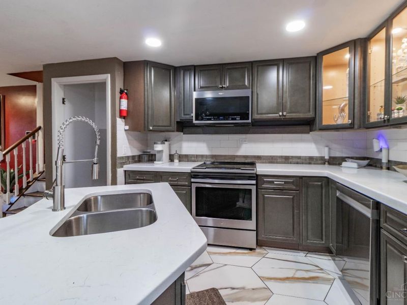 10283 Springlen Court, Colerain Township, OH 45251 Photo 6