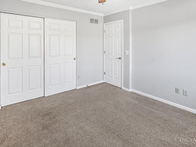 2560 Coveyrun Court, Cincinnati, OH 45230 Photo 33