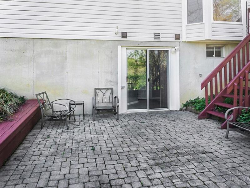 2560 Coveyrun Court, Cincinnati, OH 45230 Photo 48