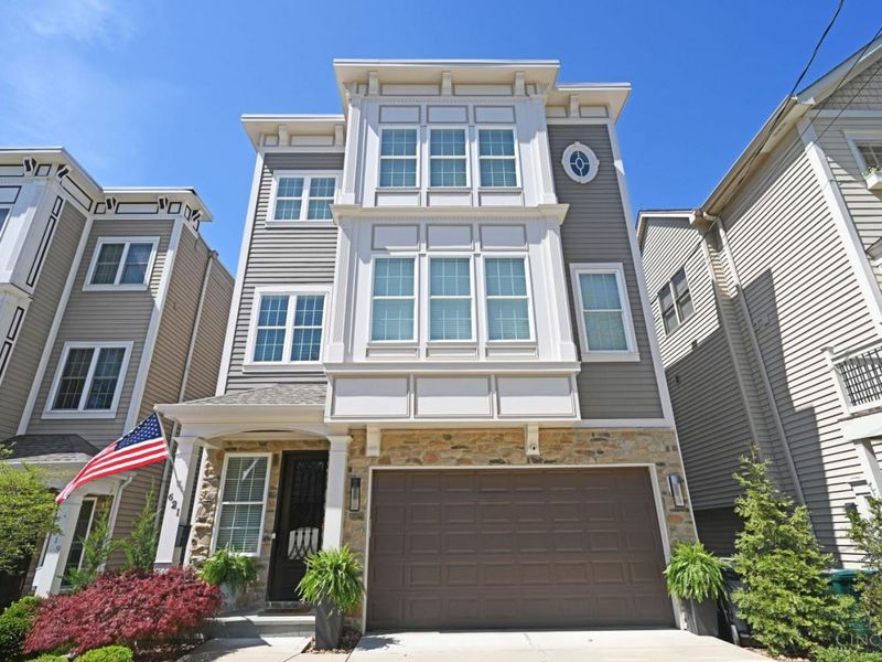 621 Athens Avenue, Cincinnati, OH 45226 Photo 2