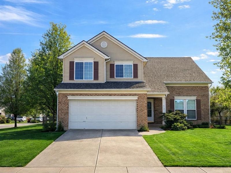 8724 Galecrest Drive, Maineville, OH 45039 Photo 1