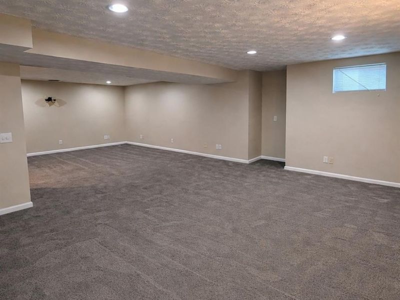 8724 Galecrest Drive, Maineville, OH 45039 Photo 11