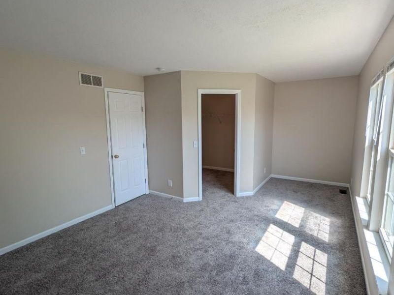 8724 Galecrest Drive, Maineville, OH 45039 Photo 13