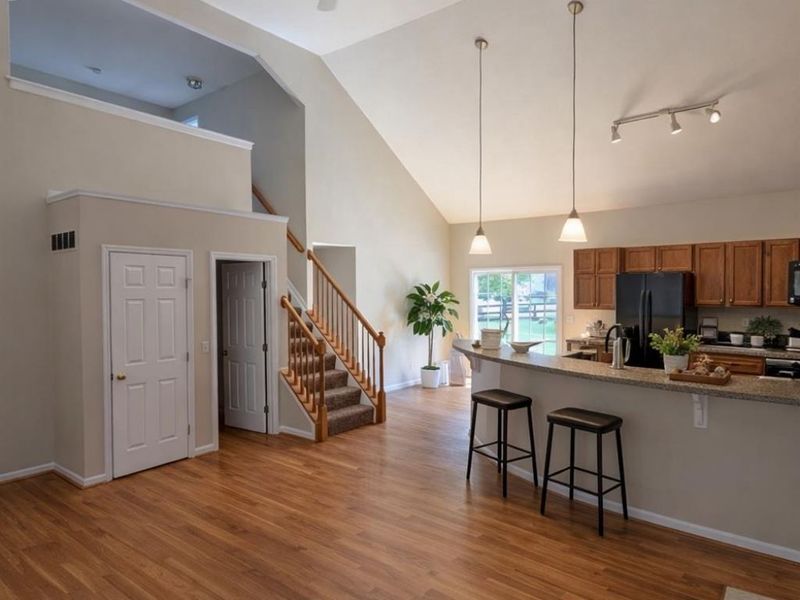 8724 Galecrest Drive, Maineville, OH 45039 Photo 3