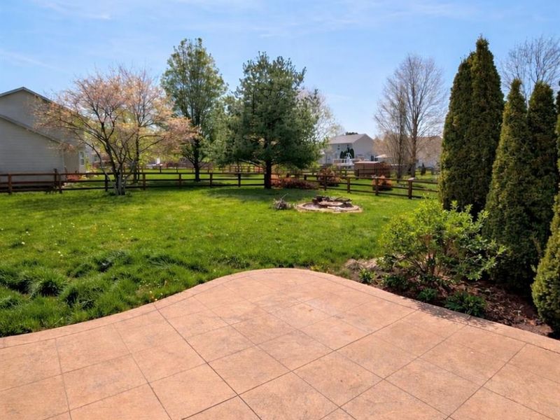 8724 Galecrest Drive, Maineville, OH 45039 Photo 9