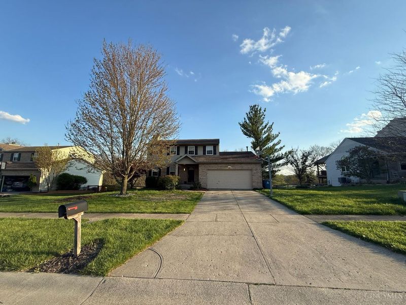 6063 Glennsbury Court, West Chester, OH 45069 Photo 2