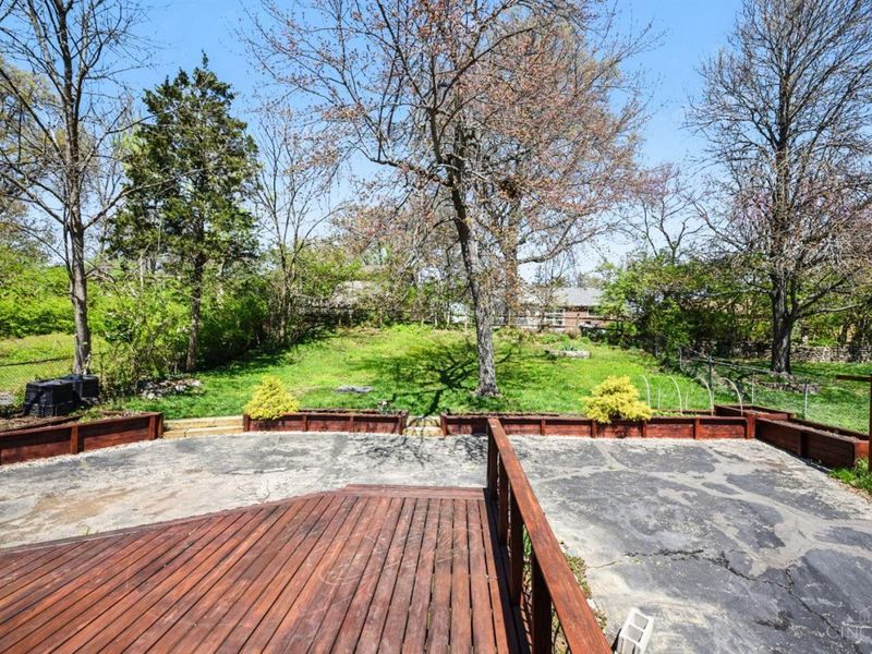 1472 Larrywood Lane, Cincinnati, OH 45224 Photo 23