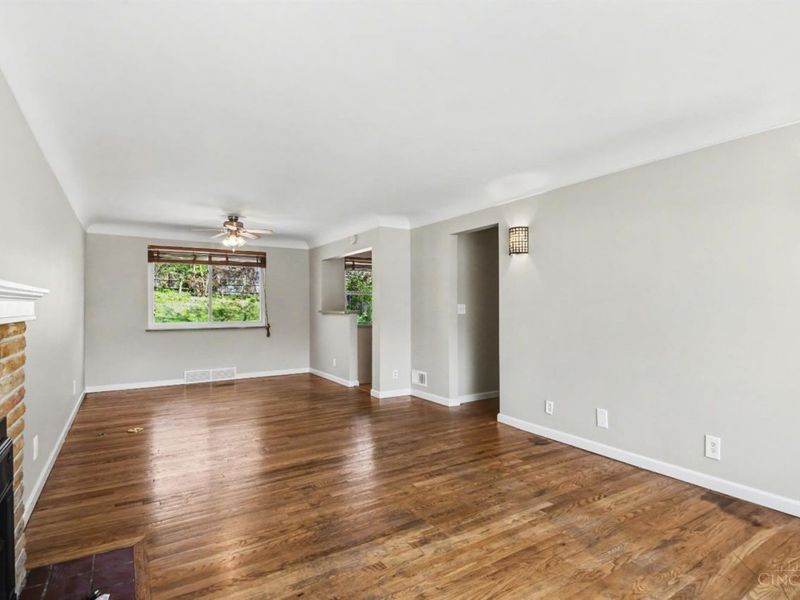 1472 Larrywood Lane, Cincinnati, OH 45224 Photo 5