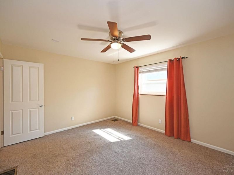1387 Teakwood Avenue, Cincinnati, OH 45224 Photo 19