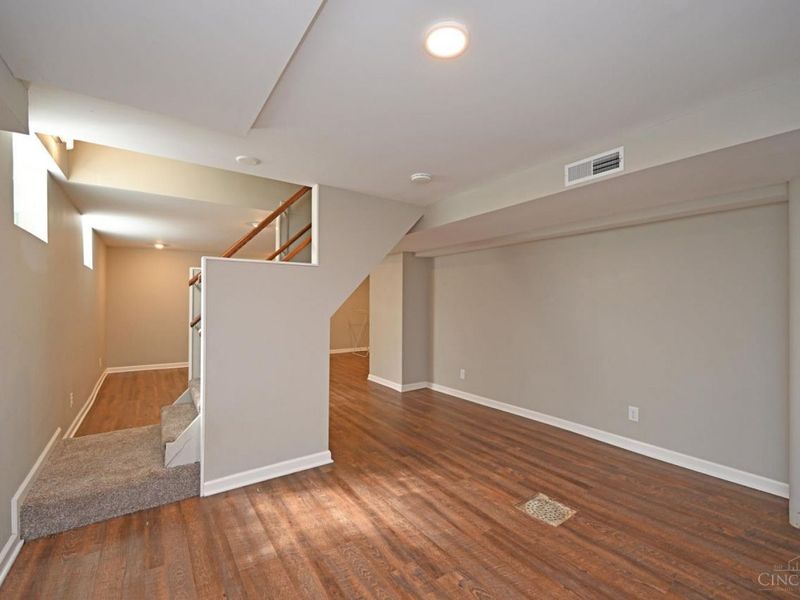1387 Teakwood Avenue, Cincinnati, OH 45224 Photo 31
