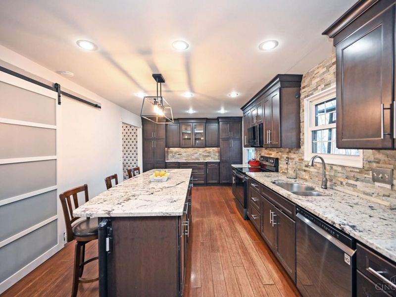 7712 Stonehill Drive, Anderson Twp, OH 45255 Photo 11