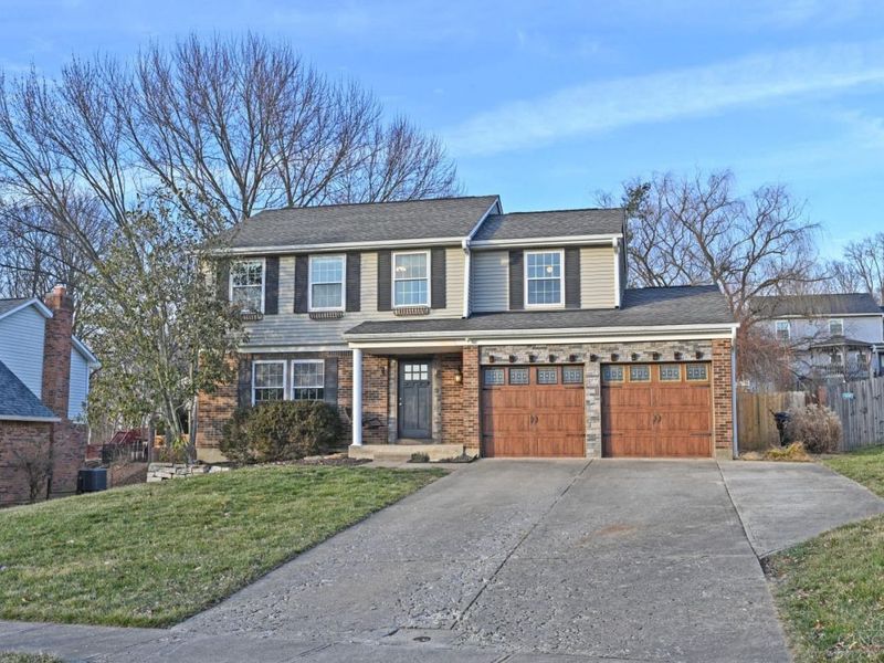 7712 Stonehill Drive, Anderson Twp, OH 45255 Photo 2