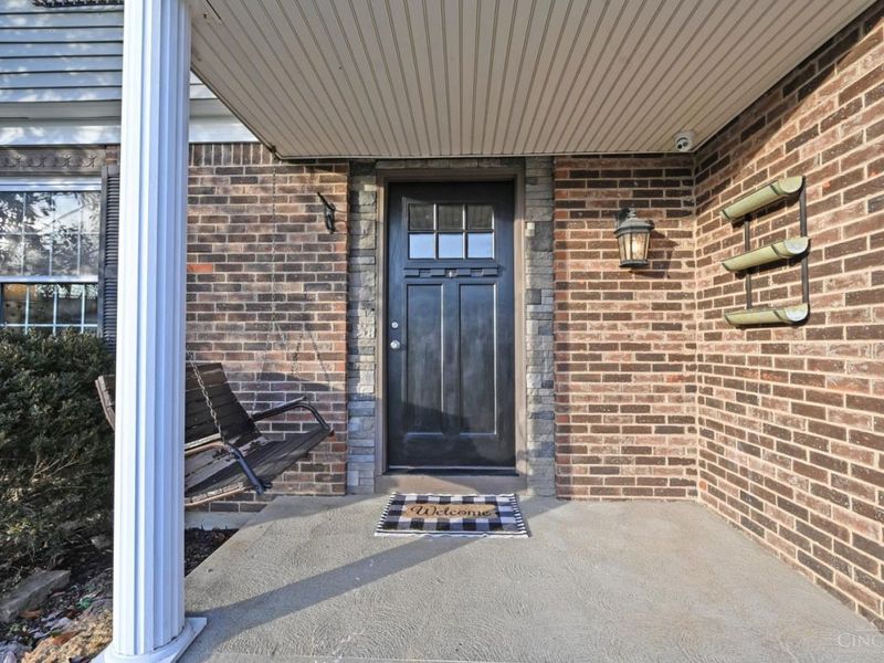 7712 Stonehill Drive, Anderson Twp, OH 45255 Photo 4