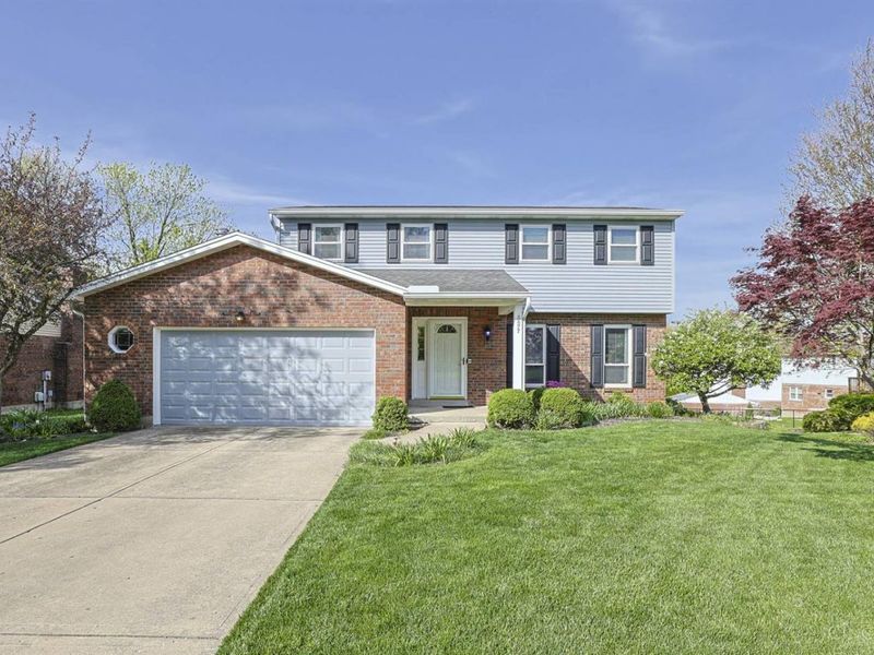 3877 Appletree Court, Cincinnati, OH 45247 Photo 1