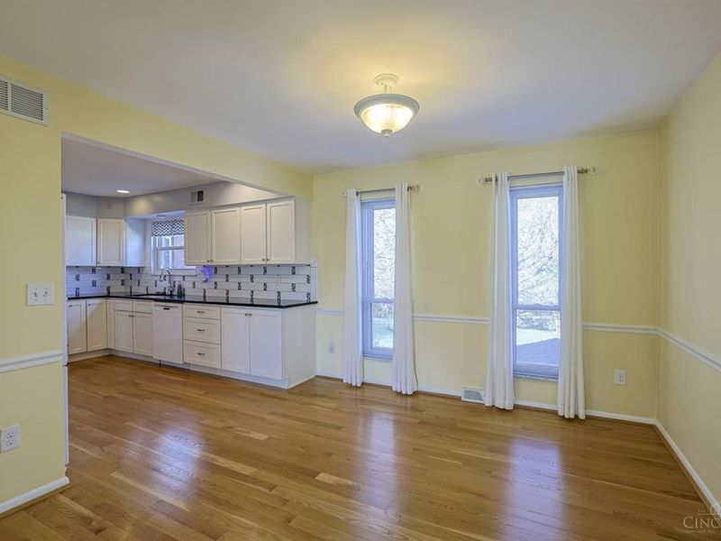 3877 Appletree Court, Cincinnati, OH 45247 Photo 13