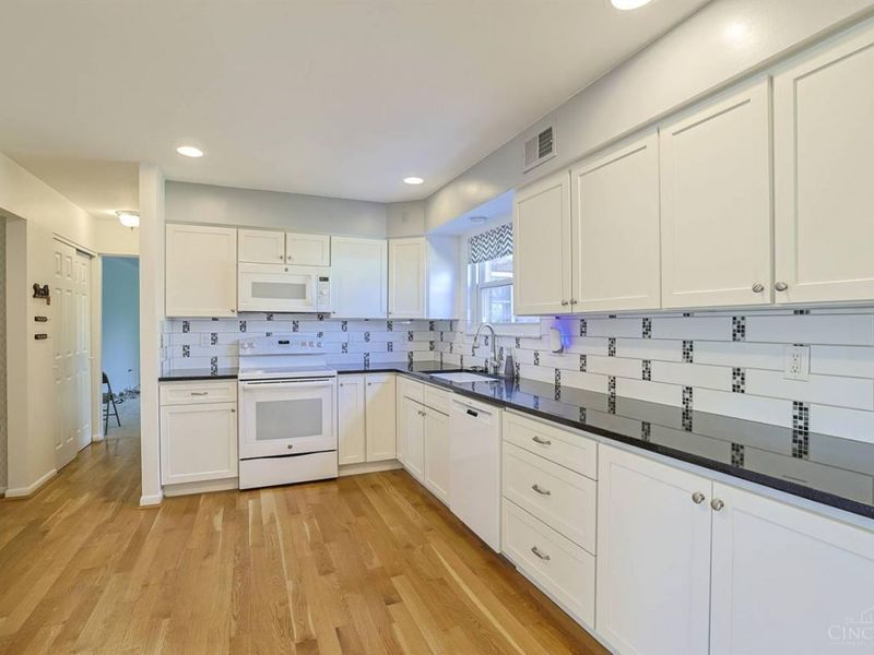 3877 Appletree Court, Cincinnati, OH 45247 Photo 16