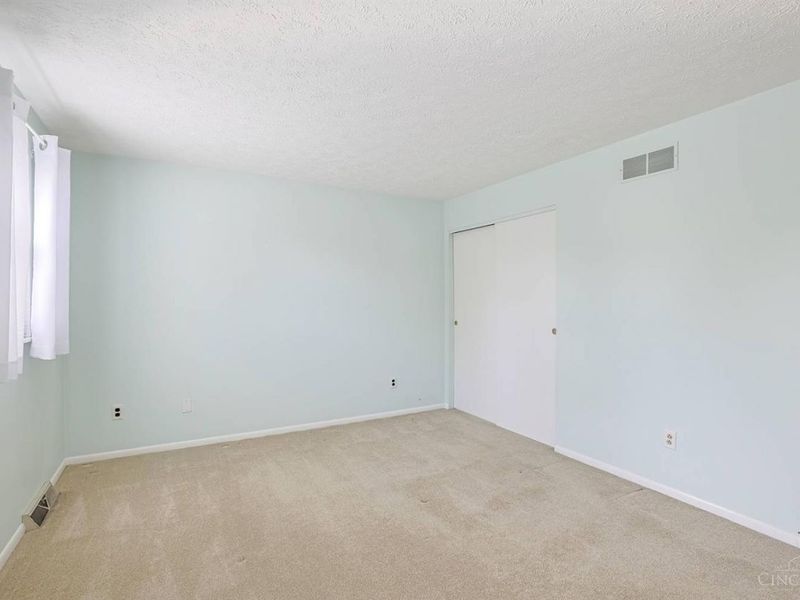 3877 Appletree Court, Cincinnati, OH 45247 Photo 22