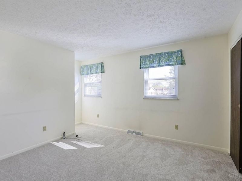 3877 Appletree Court, Cincinnati, OH 45247 Photo 24