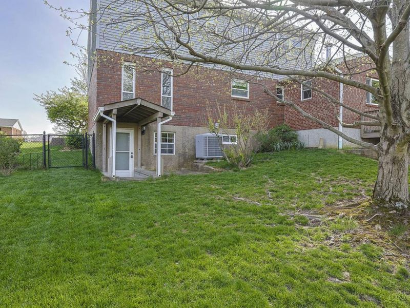 3877 Appletree Court, Cincinnati, OH 45247 Photo 35