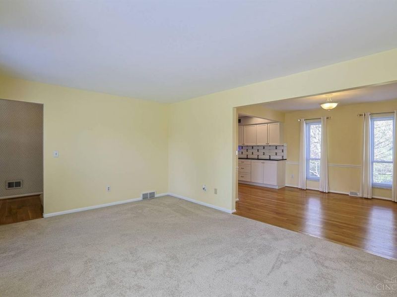 3877 Appletree Court, Cincinnati, OH 45247 Photo 8