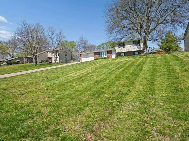 3760 Dust Commander Drive, Fairfield Twp, OH 45011 Photo 2